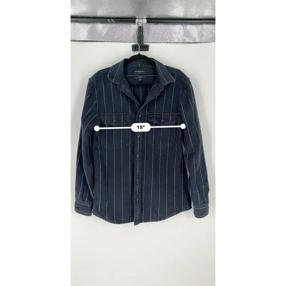Men's Banana Republic Flannel (B39)